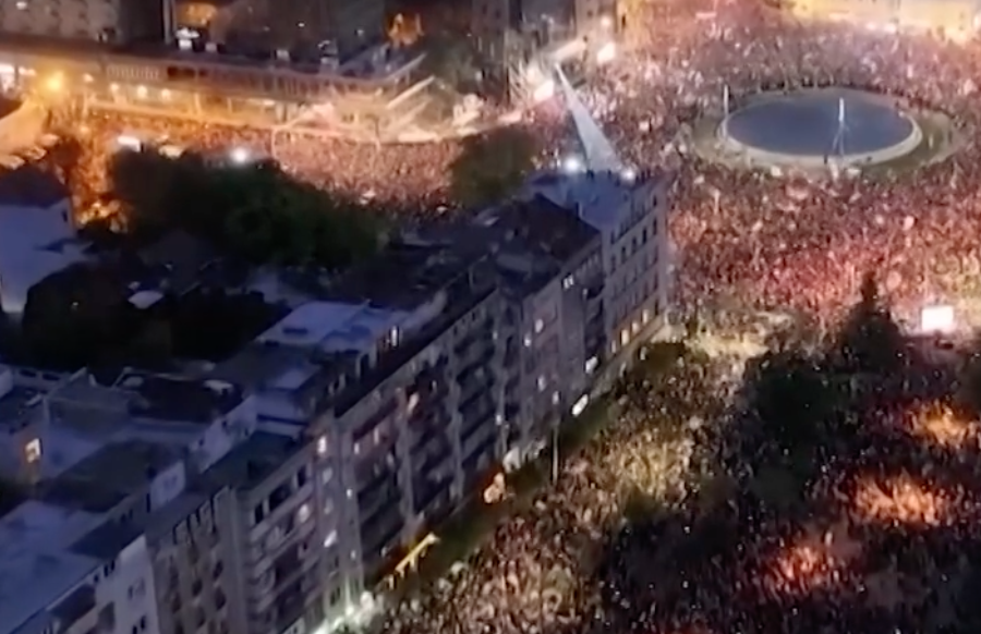 VIDEO. Serbia in festa. Vincono gli studenti