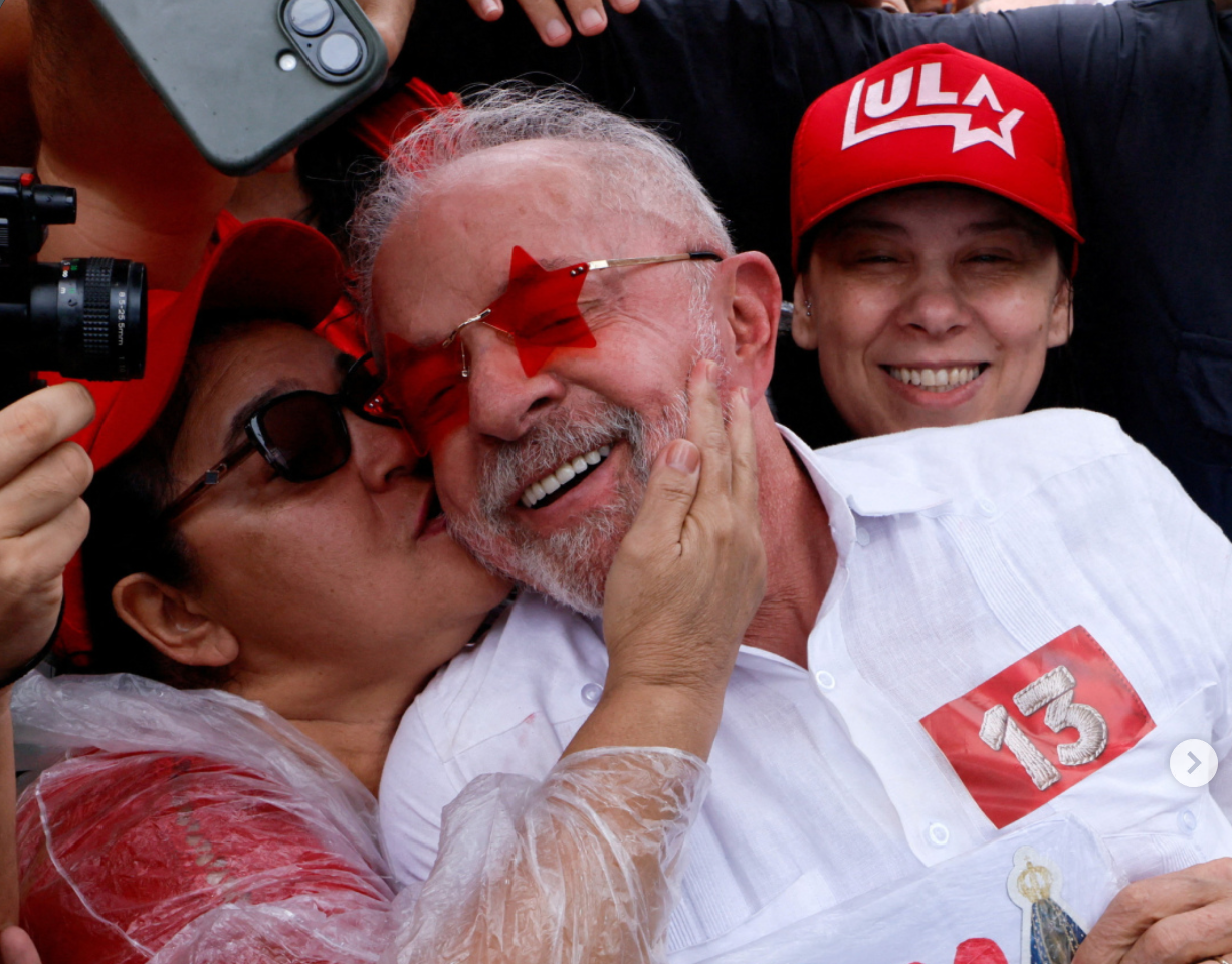 Brasile, Lula batte Bolsonaro